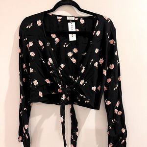 NWT Floral long sleeve cropped shirt.